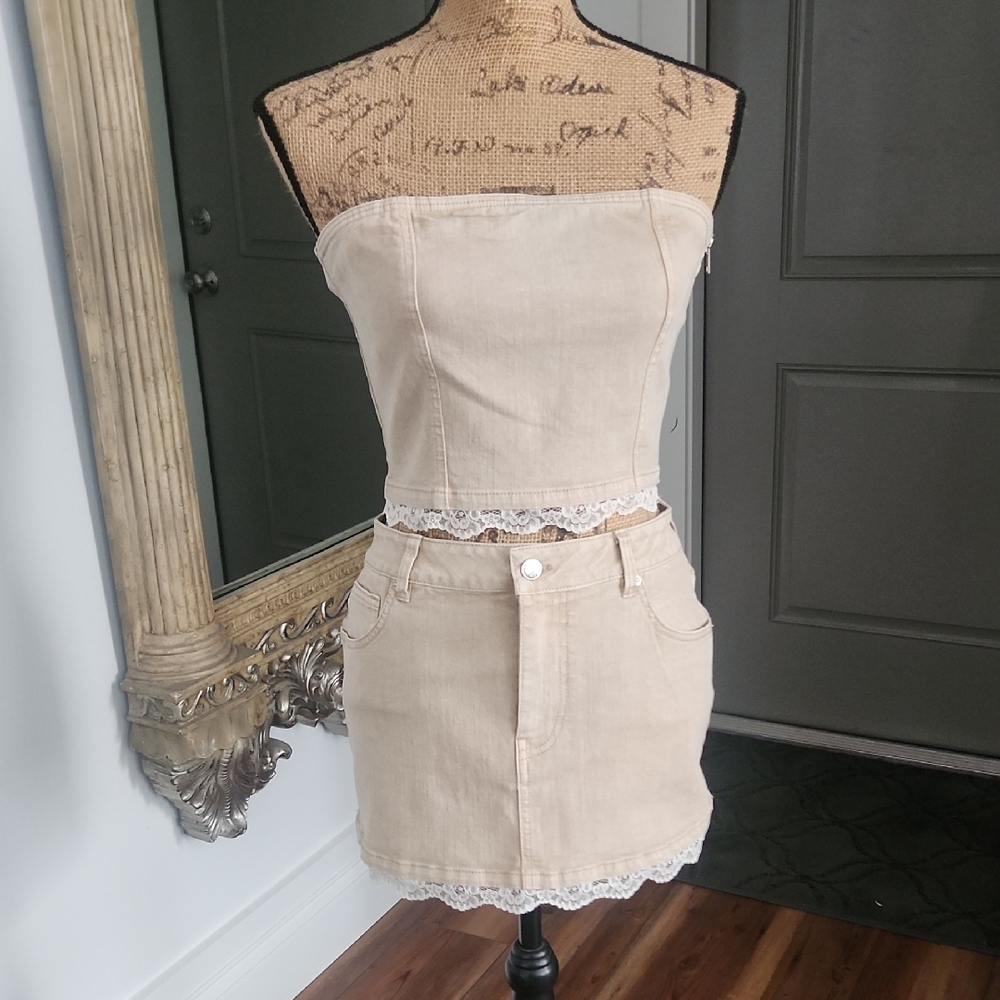 Love Tree Women's Sleeveless Crop Top & Button Closure Mini Skirt Denim 2PC. Set